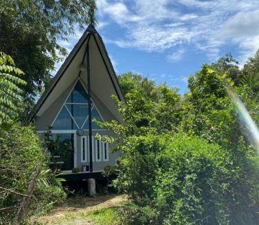 Ratchaburi Ski Chalet | 50 m² Chalet ∙ 2 bedrooms ∙ 5 guests