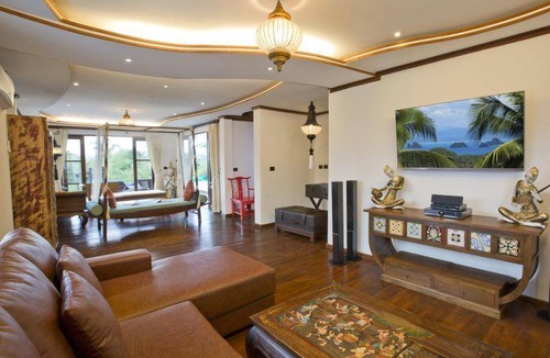 Choeng Mon Villa | 520 m² Villa ∙ 4 bedrooms ∙ 12 guests