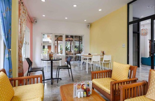 Bang Phlat Hotel | 56 m² Hotel ∙ 127 guests
