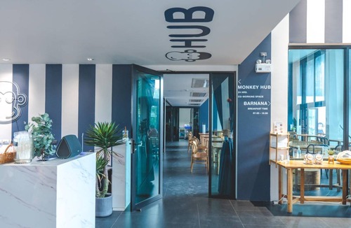 Chanthaburi Hotel | 56 m² Hotel ∙ 6 guests