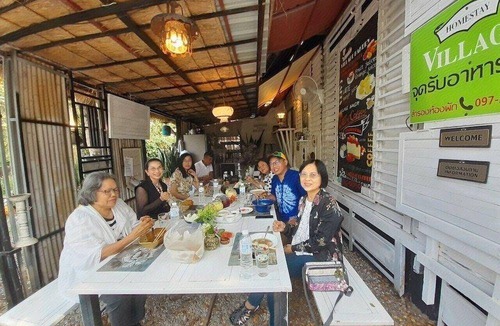 Kumphawapi Bed & Breakfast | 64 m² Bed and breakfast ∙ 4 guests