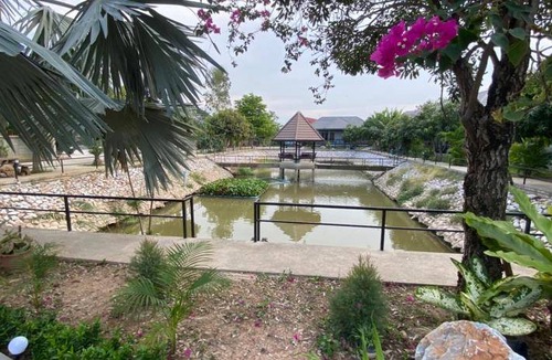 Thani Resort | 65 m² Resort ∙ 20 guests