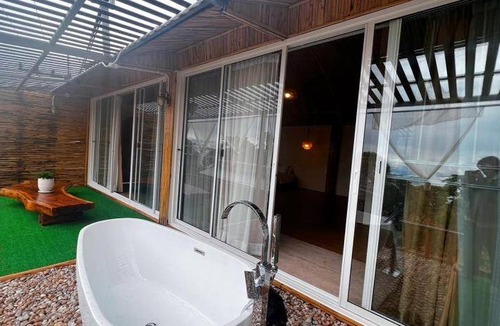 Chiang Rai Province Hotel | 67 m² Hotel ∙ 2 guests