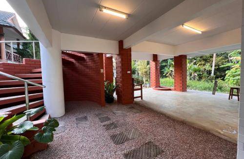 Chumphon Hostel | 70 m² Hostel ∙ 4 guests