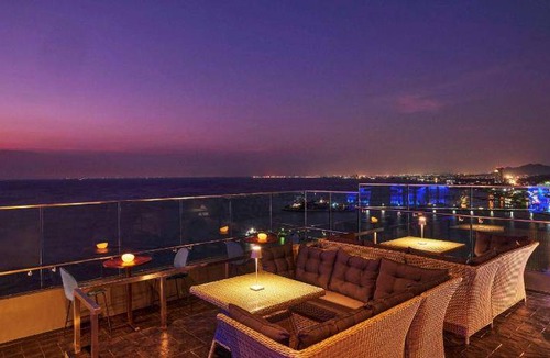 Tha Thaewawong Hotel | 73 m² Hotel ∙ 127 guests