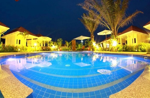Sathing Phra Resort | 80 m² Resort ∙ 2 bedrooms ∙ 9 guests