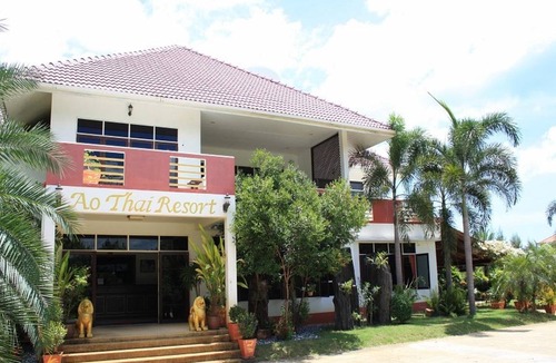 Sathing Phra Resort | 80 m² Resort ∙ 2 bedrooms ∙ 9 guests