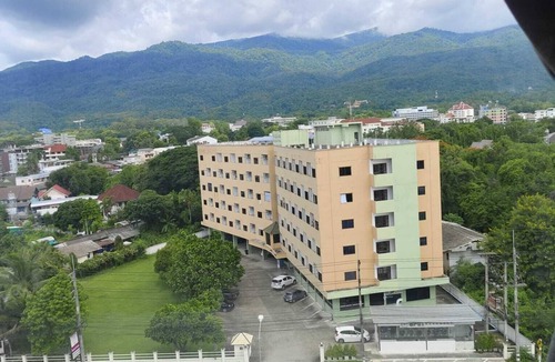 Chang Phueak Apartment | 902/2 91 sm fully renovated spacious apartment, in the hearth of Chiang Mai.