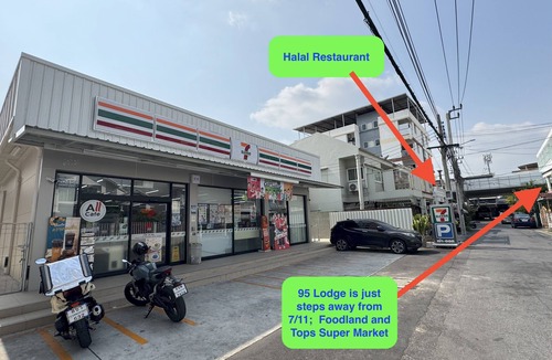 Khlong Chaokhunsing Apartment | 95 Lodge