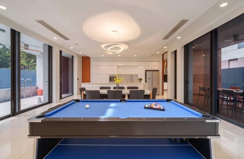 Ekkamai Villa | 959 m² Villa ∙ 6 bedrooms ∙ 20 guests