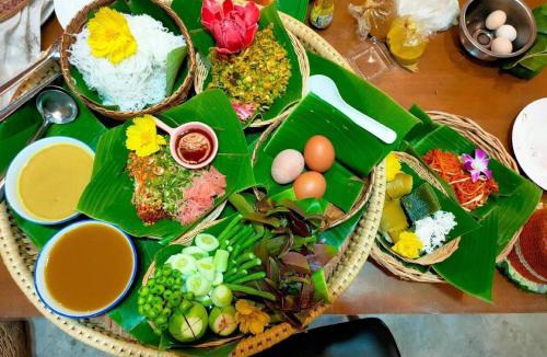 Lan Saka House | Alaska pool cafe&homestay2