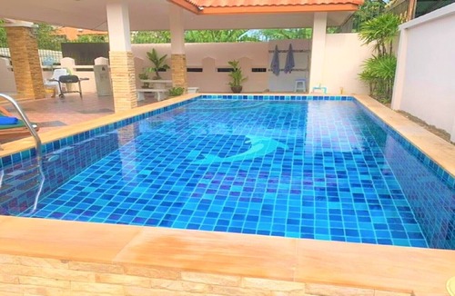 South Pattaya Villa | Amazing Pool Villa in Pattaya center & walking street & warm hospitality