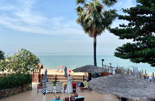 North Pattaya Apartment | Amazing Spacious Seaview Condo