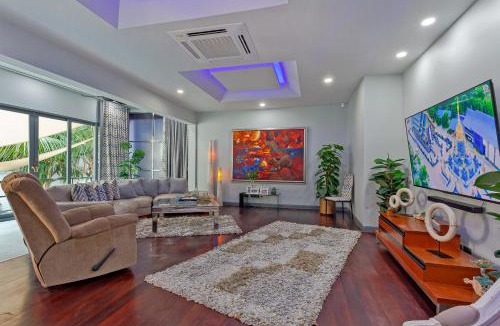 Pratumnak Hill Villa | Angels-Villa-Pattaya-Near-Walking-Street-4bed-8-People