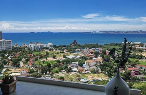 North Pattaya Apartment | Art Under the Clouds 32nd floor sea view SuperHost