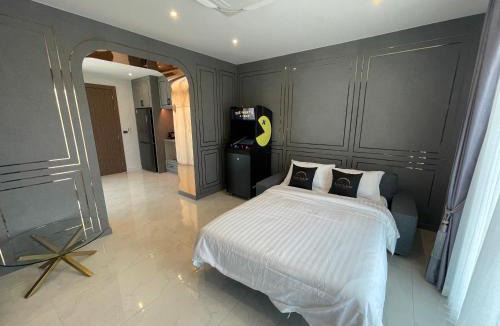 Nong Prue Villa | Astro Luxury: Ultra Luxury 4 Beds Pool Villa