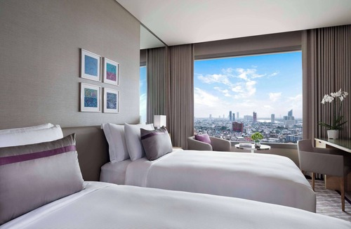 Samre Hotel | Avani+ Riverside Bangkok Hotel