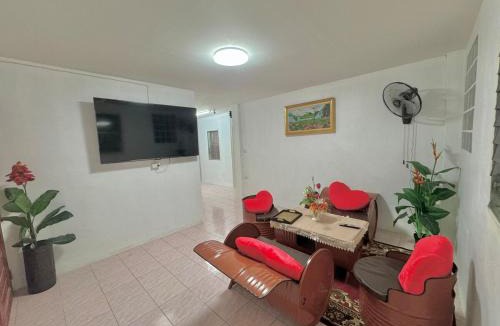 Talat Khwan Apartment | Baan Alisa 12