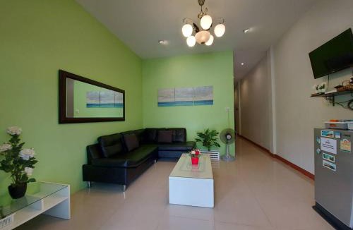 Rayong House | Baan AomSub