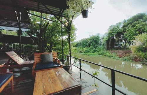 Ayutthaya House | Baan Canalee (บ้านคานาลี)
