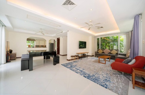 Cherngtalay Villa | Baan Kaja pool villa near Surin beach