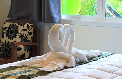 Bang Kobua Hotel | Baan Klangsuan Bang Korbua