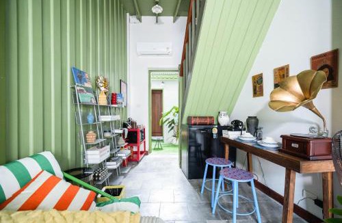 Chakkrawat House | Baan Lek Tee 6 - Chinatown near Yaowarat and MRT