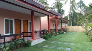 Ko Lanta Hostel | Baan Longhaad