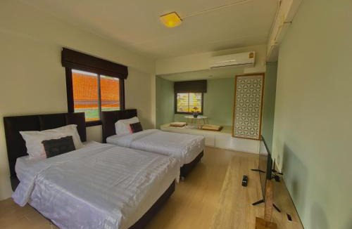 Old City Hostel | Baan Ploy In