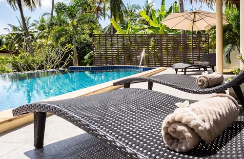 Wok Tum Villa | BAAN SAM SAO- Elegant 3 bd villa with large pool & tropical garden