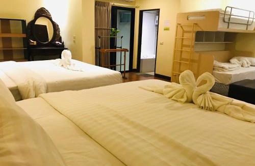 Wua Lai Hotel | Baan Sang Singh