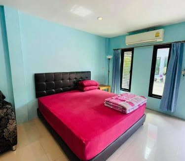 Kabin Buri Hotel | Baan Sri Family