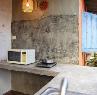 Wat Ket House | Baannoi Nornmuan retreat vacation rental & workshop Chiang Mai
