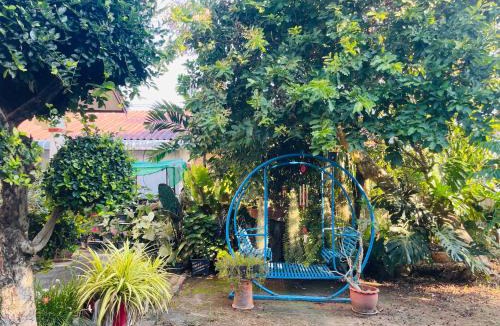 Sakon Nakhon Ski Chalet | Ban Aob Maiy(บ้านโอบไม้)