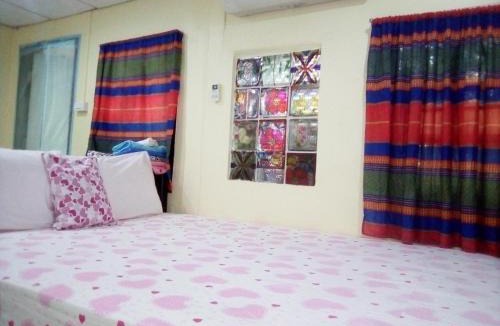 Don Muang House | Ban Kru Ae HomeHostel