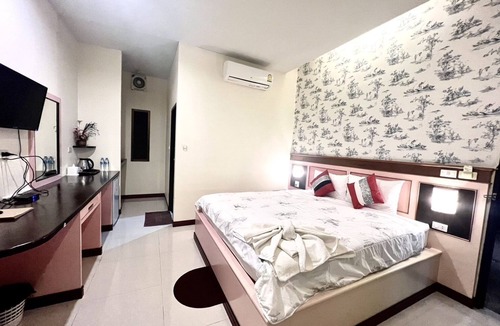Chumphon Hotel | Banana Place Resort
