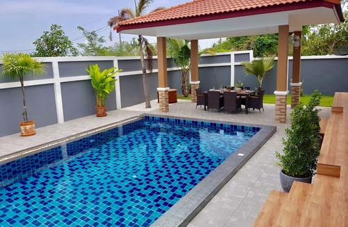 Bang Sare Villa | Bang Saray Luxury garden pool villa