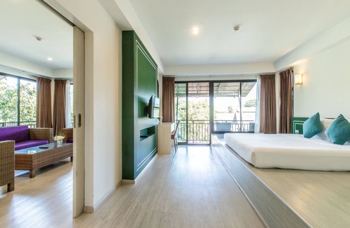 Ban Bang Saen Hotel | Bangsaen Heritage Hotel