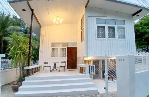 Nong Khon Kwang House | Banmai Khang Wat vintage house