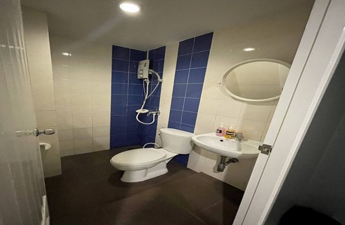 Ban Bang Saen Hotel | Be Rich Hotel