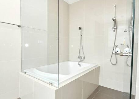 Na Chom Thian Apartment | Beach Front Condo, Sea View with Pool
