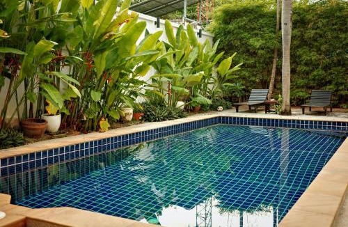 Kamala Villa | Beachfront pool villa