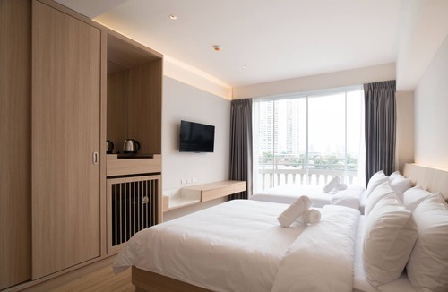 Yan Nawa Hostel | BEAT. Warii Hostel at Chaophraya River