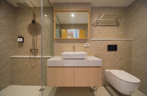 Yan Nawa Hostel | BEAT. Warii Hostel at Chaophraya River