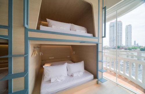 Yan Nawa Hostel | BEAT Warii Hostel at Chaophraya River