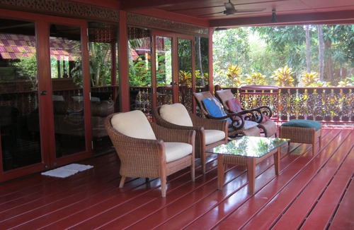 Bang Po Villa | Beautiful 4 Bed Thai Style Villa ideal for all the family