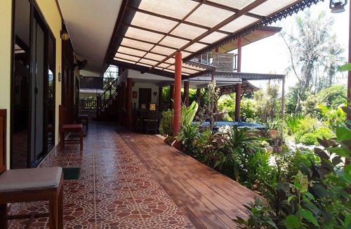Sam Roi Yot House | Beautiful Romantic Pool Hideaway to discover real Thailand, near quiet beach.