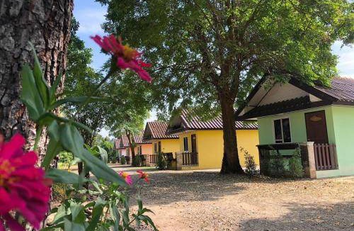 Takhli Bed & Breakfast | Bed and breakfast ∙ 2 guests
