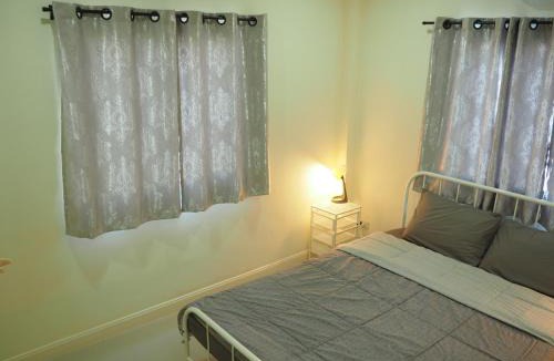 Bang Pa-in Hostel | Bed&Breakfast@Bangpa-in Hostel