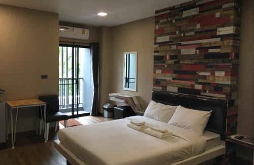 Sam Phran House | Ben at Salaya